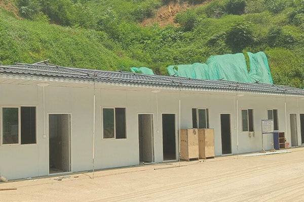 沈阳工地集装箱安装服务详解：临时解决方案的多样选择